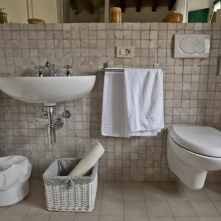 Casa di campagna Fattoria Della Gioiosa - Agriturismo La Gelinda